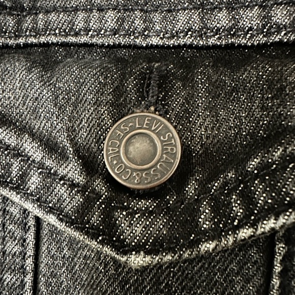 Levi’s Strauss & Co Denim Jean Trucker Jacket Men’s Size Large - Picture 7 of 7